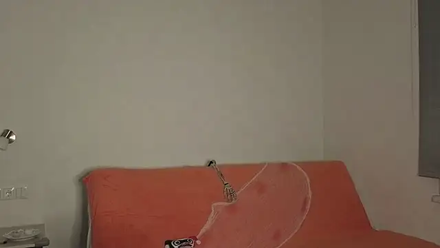 Snapshot of sladkoezzzka chatting on 31, 10, 2025 sladkoezzzka online show from 31, 10, 2025