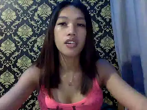 Snapshot of your_wifey chatting on 21, 10, 2025 your wifey online show from 21, 10, 2025