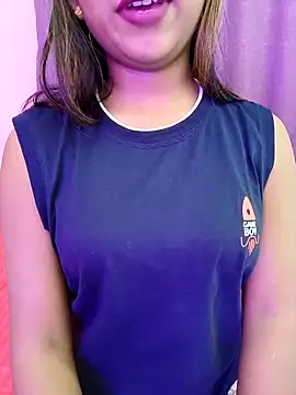 Snapshot of Puja-baby chatting on 12, 10, 2025 Puja-baby online show from 12, 10, 2025