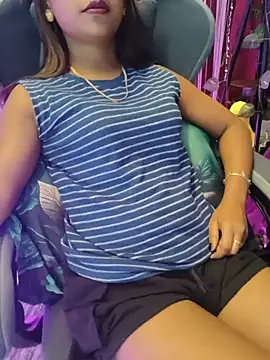 Snapshot of Puja-baby chatting on 4, 7, 2026 Puja-baby online show from 4, 7, 2026