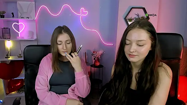 eva smiith  online show from 5, 2, 2026