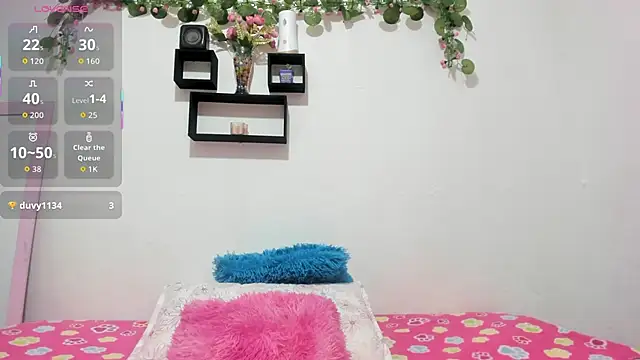 Snapshot of Anni_petite_ chatting on 19, 10, 2025 Anni petite  online show from 19, 10, 2025