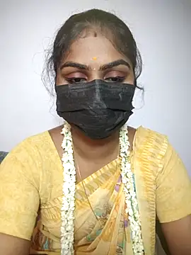 Snapshot of Tamil_Princess12 chatting on 17, 4, 2026 Tamil Princess12 online show from 17, 4, 2026