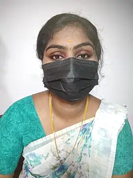 Snapshot of Tamil_Princess12 chatting on 5, 5, 2026 Tamil Princess12 online show from 5, 5, 2026