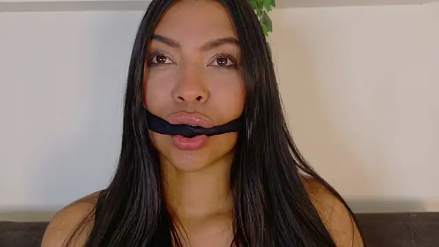 RiriiBrunette   online show from 30, 4, 2026
