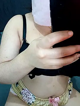 Snapshot of Queen-15 chatting on 18, 1, 2026 Queen-15 online show from 18, 1, 2026