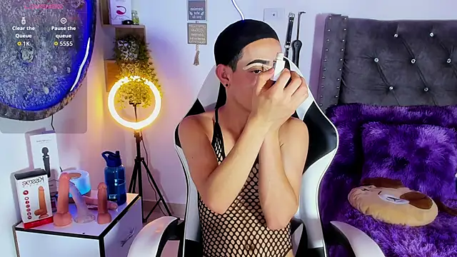 Snapshot of Katherine_Rose chatting on 24, 9, 2025 Katherine Rose online show from 24, 9, 2025