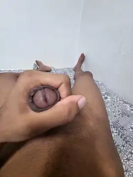 Snapshot of yesh_x chatting on 16, 9, 2025 yesh x online show from 16, 9, 2025