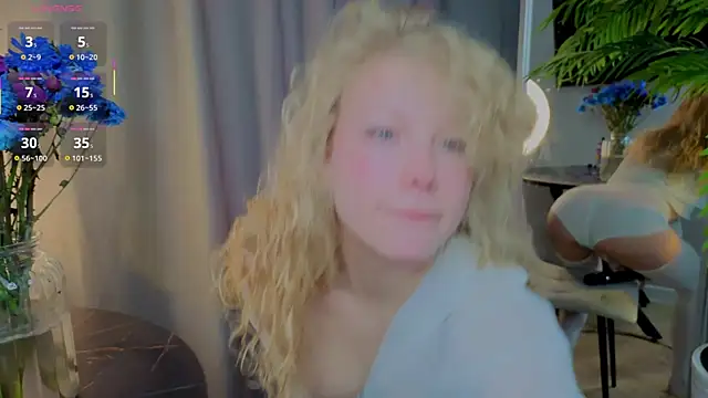 Snapshot of emilyshepar_d chatting on 14, 11, 2025 emilyshepar d online show from 14, 11, 2025