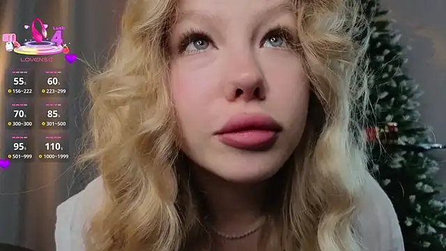 Snapshot of emilyshepar_d chatting on 19, 12, 2025 emilyshepar d online show from 19, 12, 2025