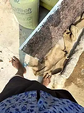 RAYI Queen 4 online show from 4, 2, 2026