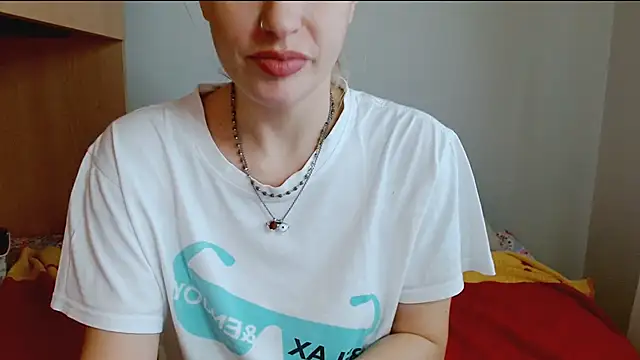 SatinQueen90 online show from 15, 11, 2025