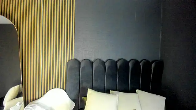 Snapshot of Gina_77 chatting on 23, 10, 2025 Gina 77 online show from 23, 10, 2025