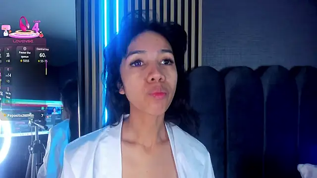 Snapshot of Gina_77 chatting on 1, 11, 2025 Gina 77 online show from 1, 11, 2025