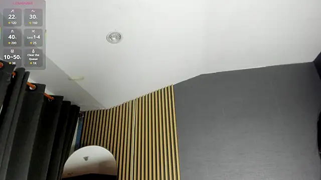 Snapshot of Gina_77 chatting on 8, 11, 2025 Gina 77 online show from 8, 11, 2025