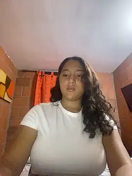 Snapshot of AnaisVelvet11 chatting on 23, 10, 2025 AnaisVelvet11 online show from 23, 10, 2025