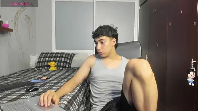 Snapshot of Noxx_starkK chatting on 2, 11, 2025 Noxx starkK online show from 2, 11, 2025