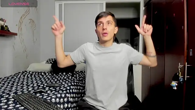 Snapshot of Noxx_starkK chatting on 22, 11, 2025 Noxx starkK online show from 22, 11, 2025