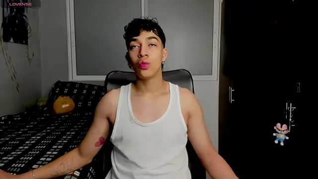 Snapshot of Noxx_starkK chatting on 1, 2, 2026 Noxx starkK online show from 1, 2, 2026