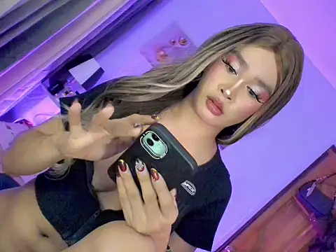 Spicyhugecock69 online show from 13, 6, 2026