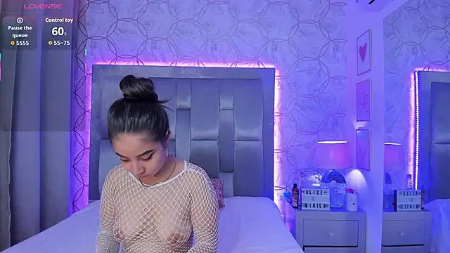 AlliceWinter online show from 7, 11, 2025