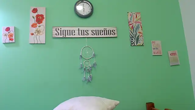 Snapshot of gatitasexygatitasexy chatting on 27, 9, 2025 gatitasexygatitasexy online show from 27, 9, 2025