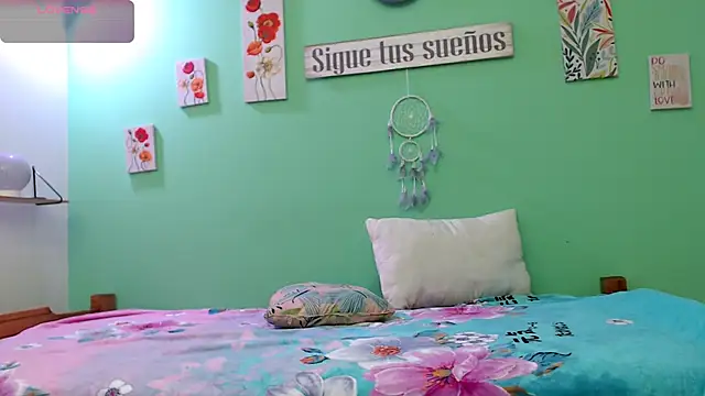 Snapshot of gatitasexygatitasexy chatting on 9, 10, 2025 gatitasexygatitasexy online show from 9, 10, 2025