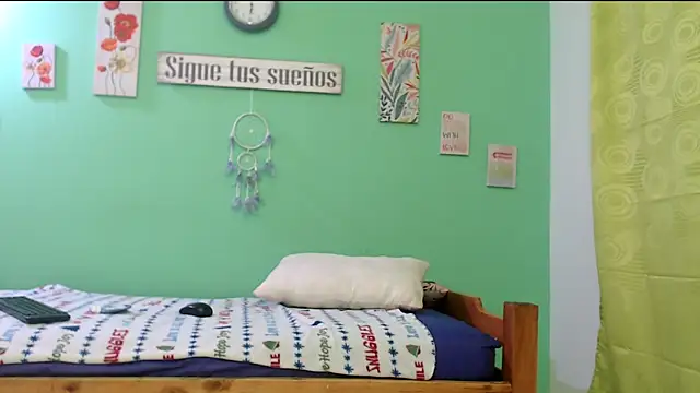 Snapshot of gatitasexygatitasexy chatting on 15, 12, 2025 gatitasexygatitasexy online show from 15, 12, 2025