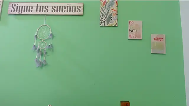 Snapshot of gatitasexygatitasexy chatting on 18, 12, 2025 gatitasexygatitasexy online show from 18, 12, 2025