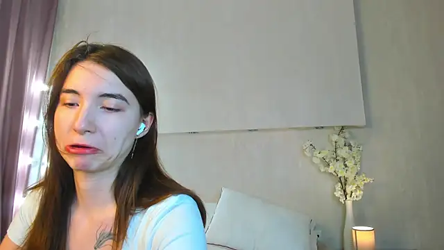 Snapshot of Adelina_Bliss chatting on 5, 4, 2026 Adelina Bliss online show from 5, 4, 2026