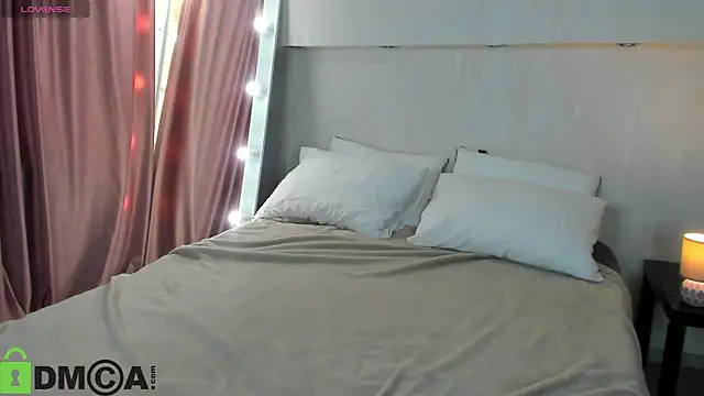 Snapshot of Adelina_Bliss chatting on 27, 4, 2026 Adelina Bliss online show from 27, 4, 2026