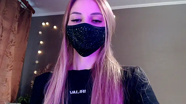 Iris lave online show from 13, 5, 2026