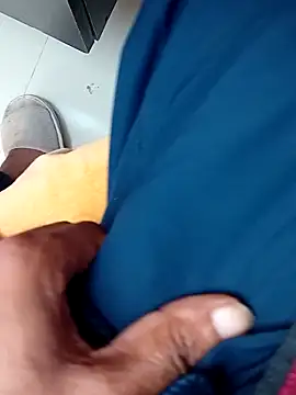 hackyourpussyxh online show from 2, 2, 2026