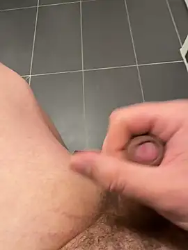 Whitecock1020 online show from 18, 2, 2026