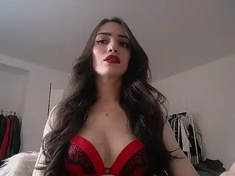 Snapshot of AlienaMoore chatting on 23, 7, 2026 AlienaMoore online show from 23, 7, 2026