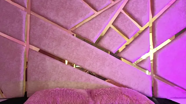 Snapshot of Zafiro_claire chatting on 15, 11, 2025 Zafiro claire online show from 15, 11, 2025