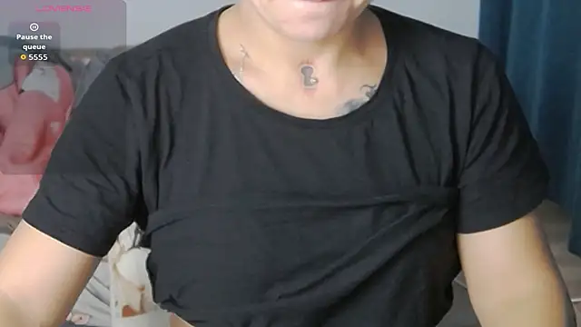 Snapshot of KatyNolann chatting on 1, 10, 2025 KatyNolann online show from 1, 10, 2025