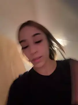 Snapshot of Babylovetiernax chatting on 4, 3, 2026 Babylovetiernax online show from 4, 3, 2026