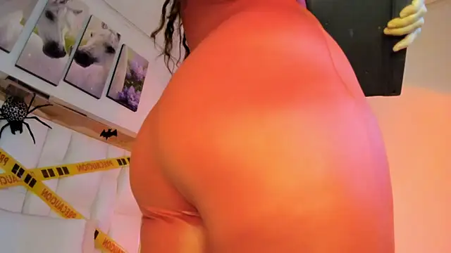 SamanttaMilf online show from 5, 11, 2025