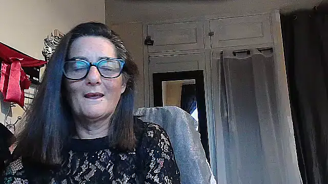 Snapshot of Mistress-Ivy51 chatting on 17, 10, 2025 Mistress-Ivy51 online show from 17, 10, 2025