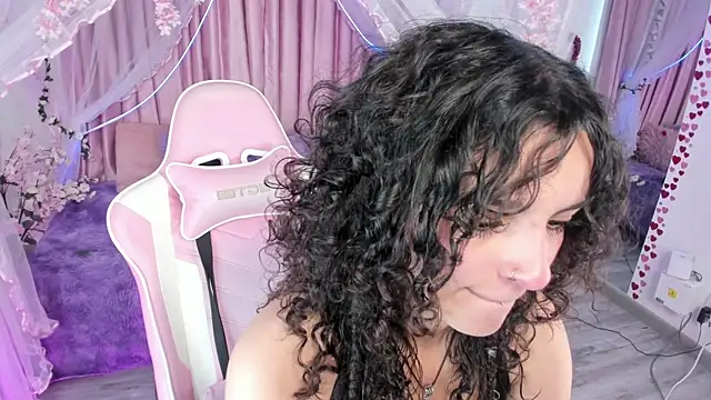 bunny curly online show from 22, 9, 2025