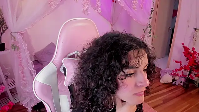 bunny curly online show from 22, 10, 2025