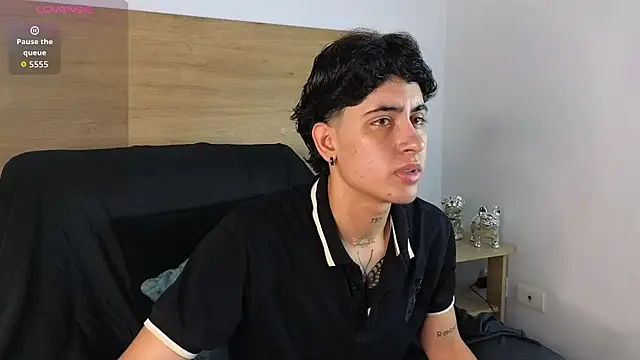 Stiven Benet  online show from 13, 9, 2025