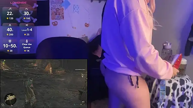 Snapshot of PixelKitty_ chatting on 2, 10, 2025 PixelKitty online show from 2, 10, 2025