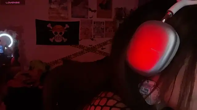 Snapshot of PixelKitty_ chatting on 22, 10, 2025 PixelKitty online show from 22, 10, 2025