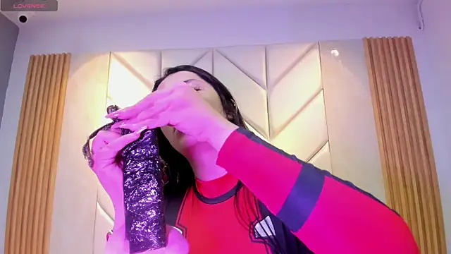 Snapshot of BarbieMonet chatting on 1, 11, 2025 BarbieMonet online show from 1, 11, 2025