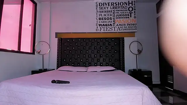 Snapshot of lesly_cutee chatting on 30, 10, 2025 lesly cutee online show from 30, 10, 2025