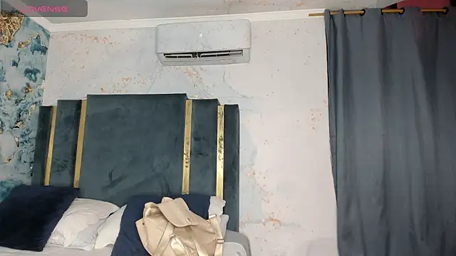 lesly cutee online show from 9, 4, 2026