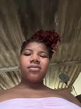 Snapshot of chocolatito-ho chatting on 26, 10, 2025 chocolatito-ho online show from 26, 10, 2025