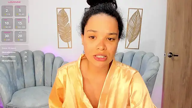 Snapshot of Ayshel_cooperr chatting on 10, 9, 2025 Ayshel cooperr online show from 10, 9, 2025